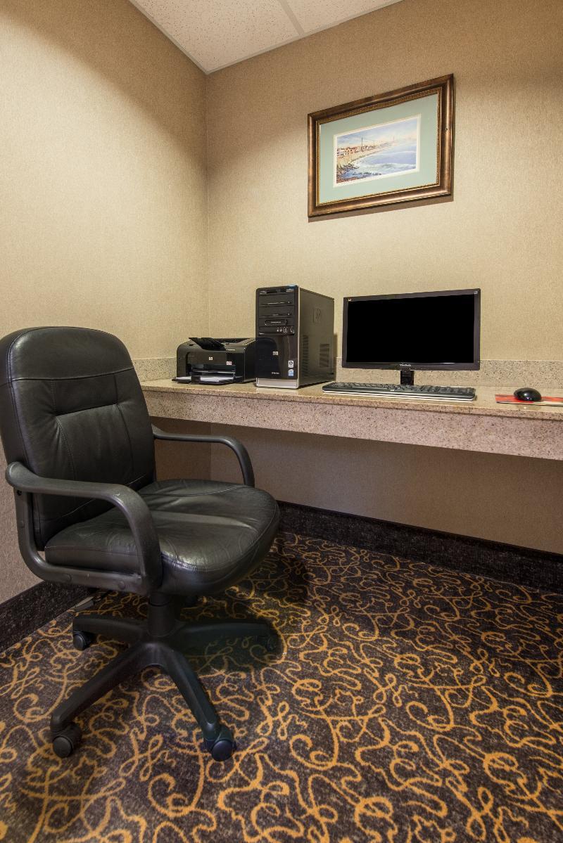Holiday Inn Express & Suites Tilton By Ihg Εξωτερικό φωτογραφία